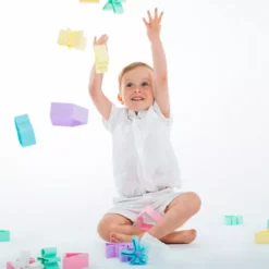 Dëna Bijt- En Stapelspeeltje Kind, Huis, Boom - Pastel -Janod Winkel de na kind huis boom pastel 9st5