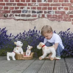 Egmont Toys Knuffelhond Elliot - 15 Cm -Janod Winkel egmont toys knuffelhond elliot1