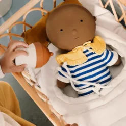 We Are Gommu Poppenvoetenzak Cream -Janod Winkel gommu poppenvoetenzak cream 1