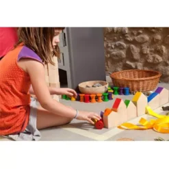 Grapat Houten Huisjes (6st) -Janod Winkel grapat houten huisjes en nins poppetjes 12st 15 110 1