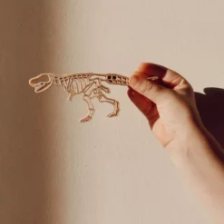 Grennn Uitsteekvormen Dino En Poot -Janod Winkel grennn uitsteekvormen dino en poot 1