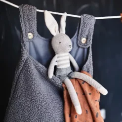 Jollein Knuffelkonijn Joey - 50 Cm 10 Jollein Knuffelkonijn Joey - 50 Cm -Janod Winkel jollein knuffelkonijn joey 50 cm 2