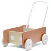 Kids Concept Loopwagen Abrikoos -Janod Winkel kids concept loopwagen abrikoos ilovespeelgoed1