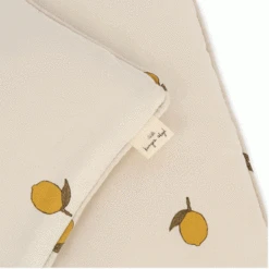 Konges Sløjd Poppendekbed En Kussen - Lemon -Janod Winkel konges sl jd poppendekbed en kussen lemon 1 1