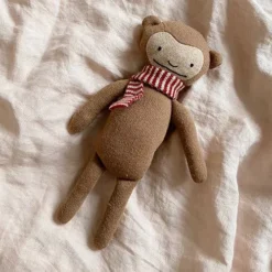 Konges Sløjd Knuffelaap Niels 7 Konges Sløjd Knuffelaap Niels -Janod Winkel konges sl jd knuffelaap niels 3