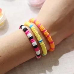 La Petite épicerie 9 Kralendoosjes Met Heishi Kralen - Pop -Janod Winkel la petite picerie 9 kralendoosjes met heishi kralen pop 2