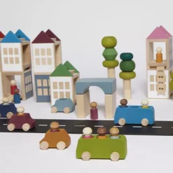 Lubulona Bus Met Poppetjes - Blauw -Janod Winkel lubulona cit with waytoplay roads 5 srgb 1 1