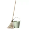 Maileg Poppenhuis Emmer En Mop - Mini - 23 Cm -Janod Winkel maileg emmer en dweil mini