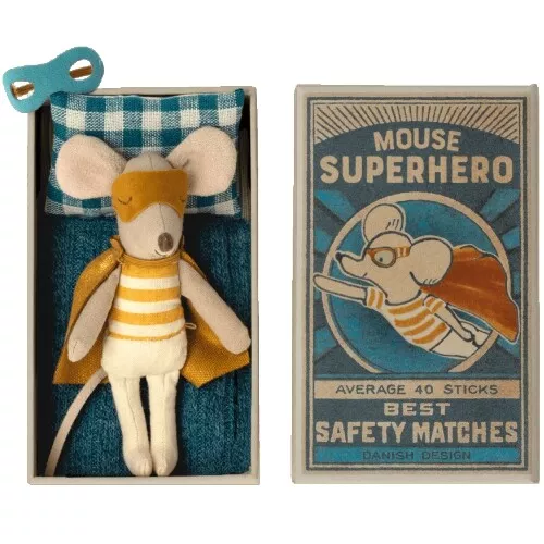 Maileg Knuffelmuis Kleine Broer In Luciferdoosje - Superheld - 10 Cm 5 Maileg Knuffelmuis Kleine Broer In Luciferdoosje - Superheld - 10 Cm - Afbeelding 3