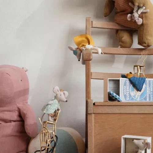 Maileg Knuffelmuis Kleine Broer In Luciferdoosje - Superheld - 10 Cm 6 Maileg Knuffelmuis Kleine Broer In Luciferdoosje - Superheld - 10 Cm - Afbeelding 4