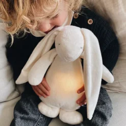 Moonie Knuffelkonijn Met Nachtlamp En Geluid - Cream - 28 Cm -Janod Winkel moonie knuffelkonijn met nachtlamp en geluid cream 28 cm 2