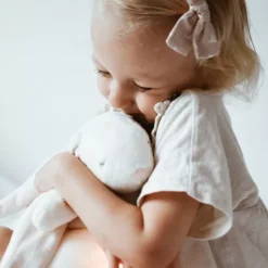 Moonie Knuffelkonijn Met Nachtlamp En Geluid - Cream - 28 Cm -Janod Winkel moonie knuffelkonijn met nachtlamp en geluid cream 28 cm 9