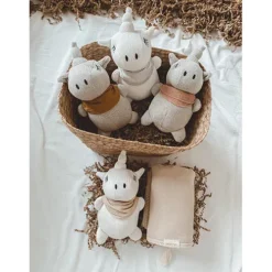 Mrs Ertha Hydrofieldoek En Knuffelrammelaar Eenhoorn - Ivory 14 Mrs Ertha Hydrofieldoek En Knuffelrammelaar Eenhoorn - Ivory -Janod Winkel mrs ertha hydrofieldoek en knuffelrammelaar eenhoorn ivory 9