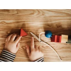 Wooden Story Rijgnaald 13 Wooden Story Rijgnaald -Janod Winkel natural stacking toys 25