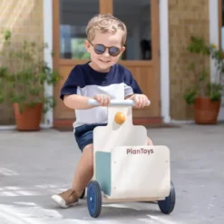 Plan Toys Loopfiets Bezorgfiets - Orchard 13 Plan Toys Loopfiets Bezorgfiets - Orchard -Janod Winkel plan toys loopfiets bezorgfiets orchard 4