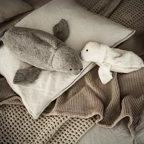 Senger Warmteknuffel Zeehond - Grijs - 63 Cm 6 Senger Warmteknuffel Zeehond - Grijs - 63 Cm - Afbeelding 4